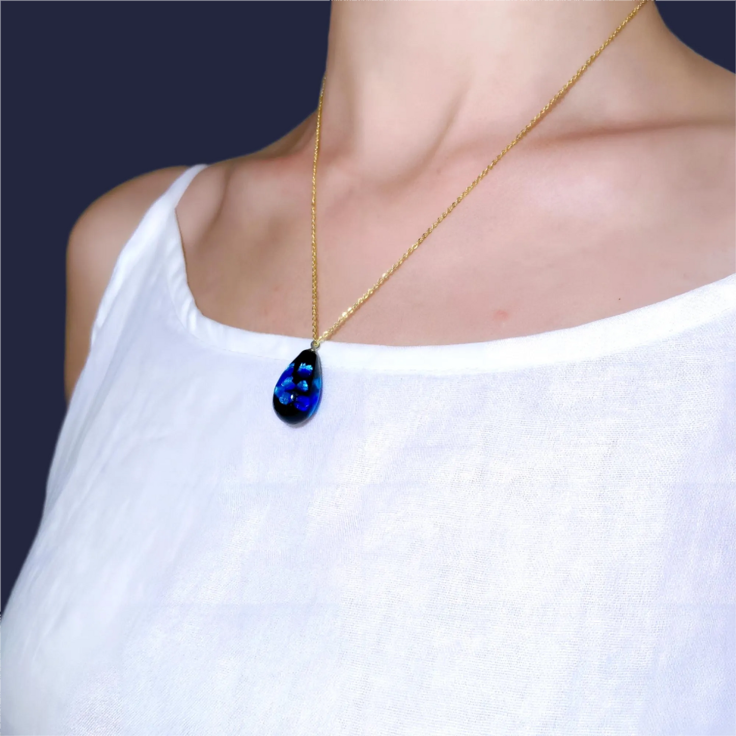 Shangqing Xuangguang Blue Pendant Necklace – Blessed Gold Foil Crystal of Divine Light, Protection & Spiritual Awakening