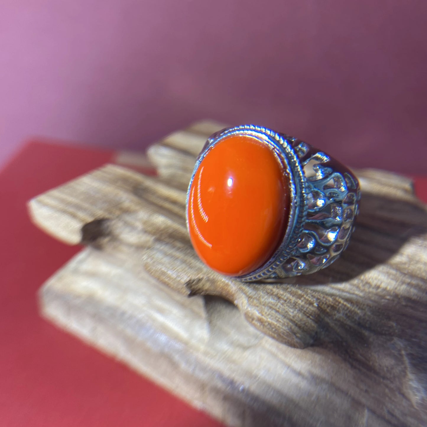 Tibetan Blood Dzi Bead Ring – Handmade Spiritual Protection Amulet for Strength, Luck & Energy Balance