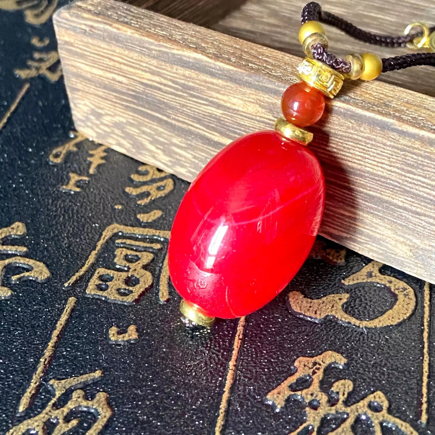 Sacred Buddha Dzi Bead Pendant Necklace in Bloodstone Agate – Timeless Protection