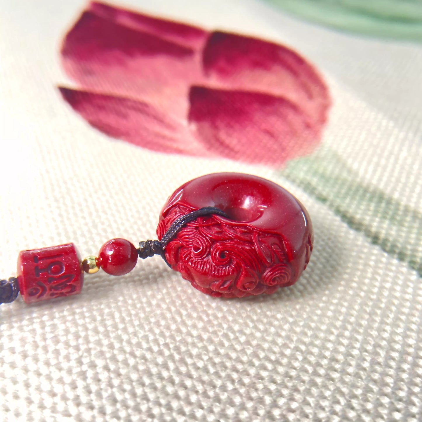 Hand-Carved Pixiu Peace Amulet Pendant – Purple Gold Sand Talisman for Wealth, Protection & Spiritual Balance