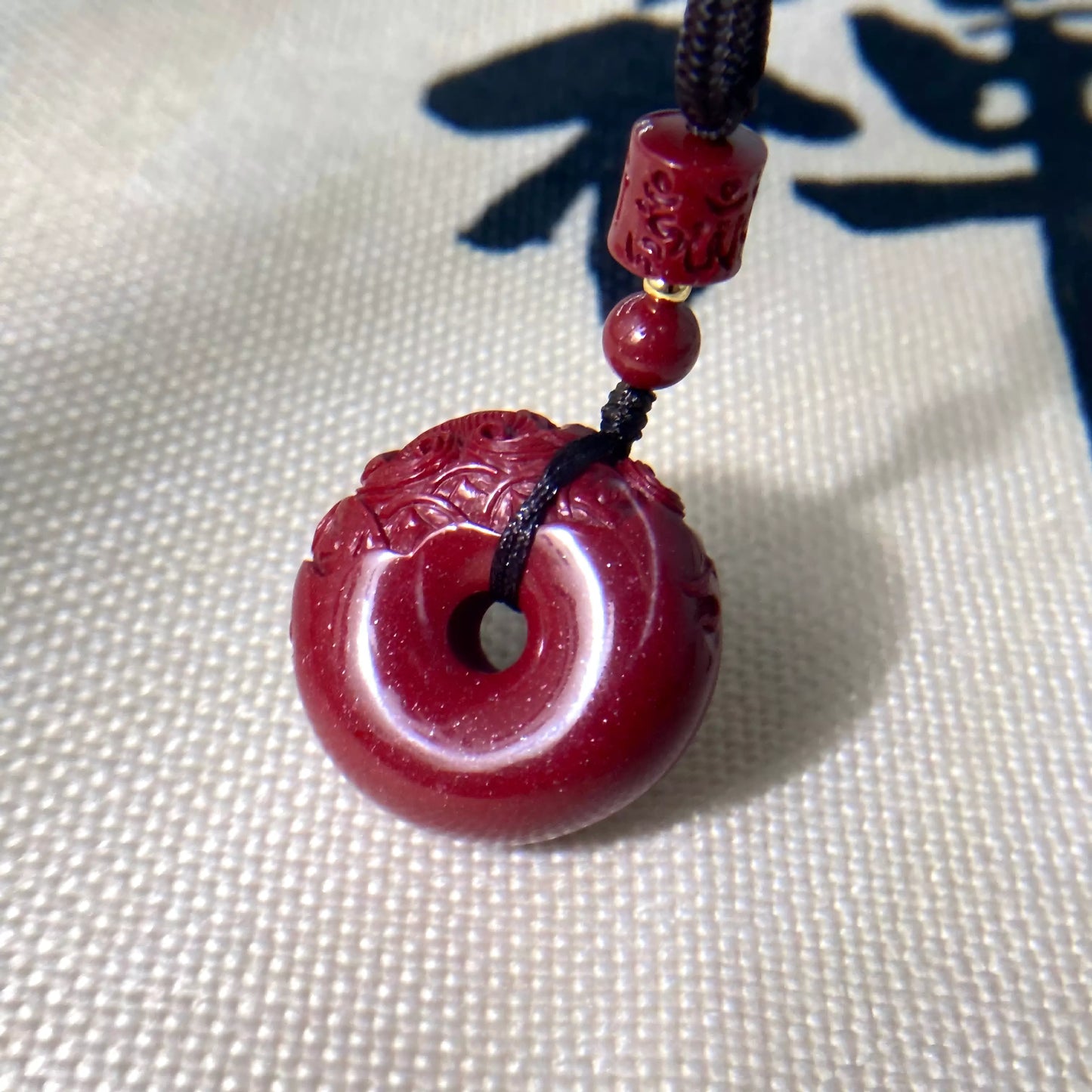 Hand-Carved Pixiu Peace Amulet Pendant – Purple Gold Sand Talisman for Wealth, Protection & Spiritual Balance