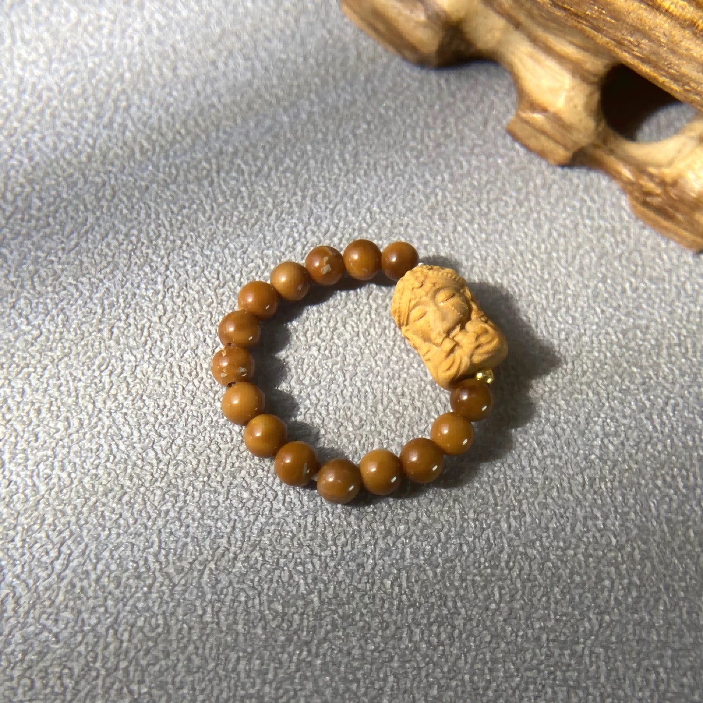 Sandalwood & Bodhi Bead Ring – Tibetan Zachiram Goddess Amulet for Protection, Empowerment & Spiritual Awakening