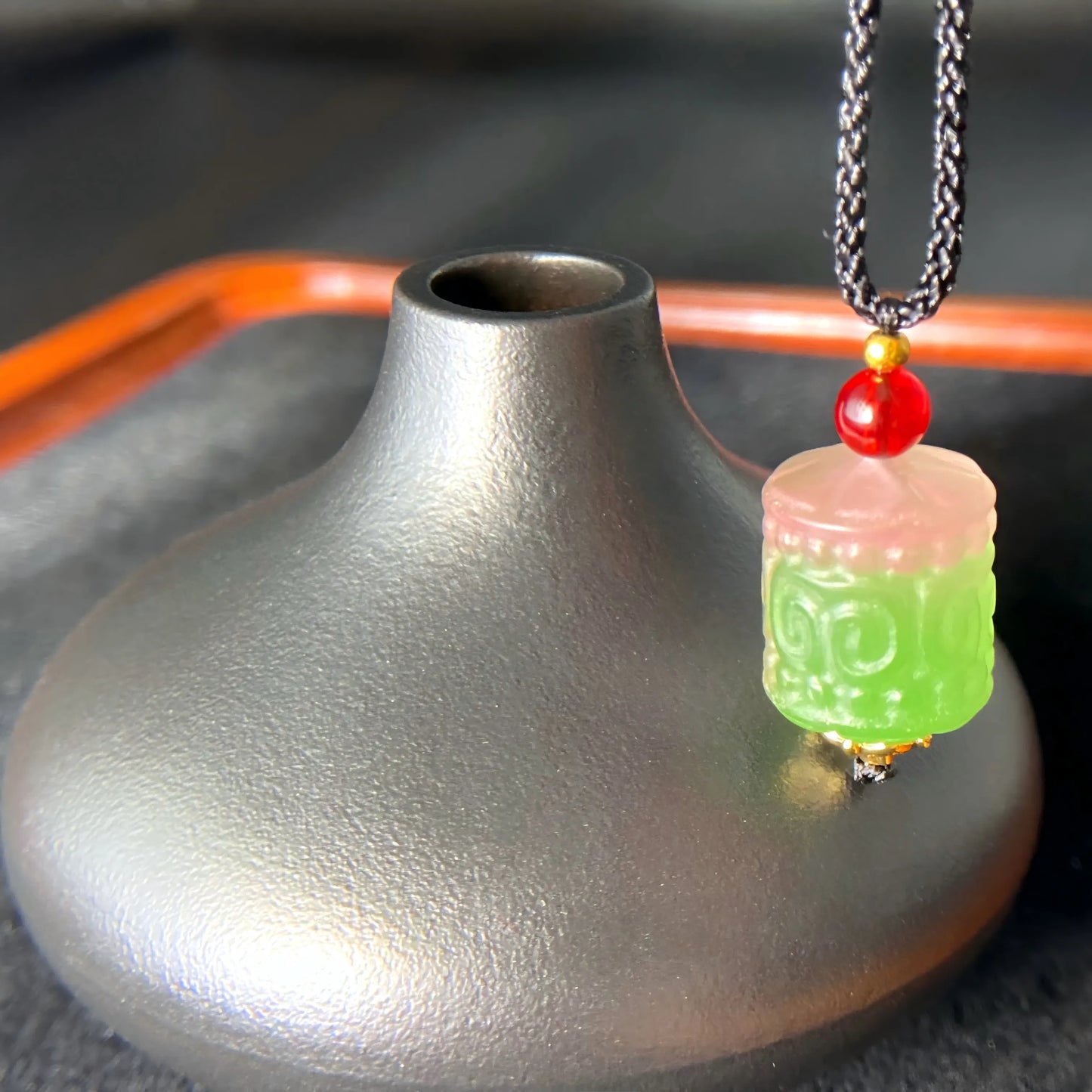 Liuli Prayer Wheel Pendant Necklace – Tibetan Amulet for Blessings, Energy Purification & Spiritual Protection