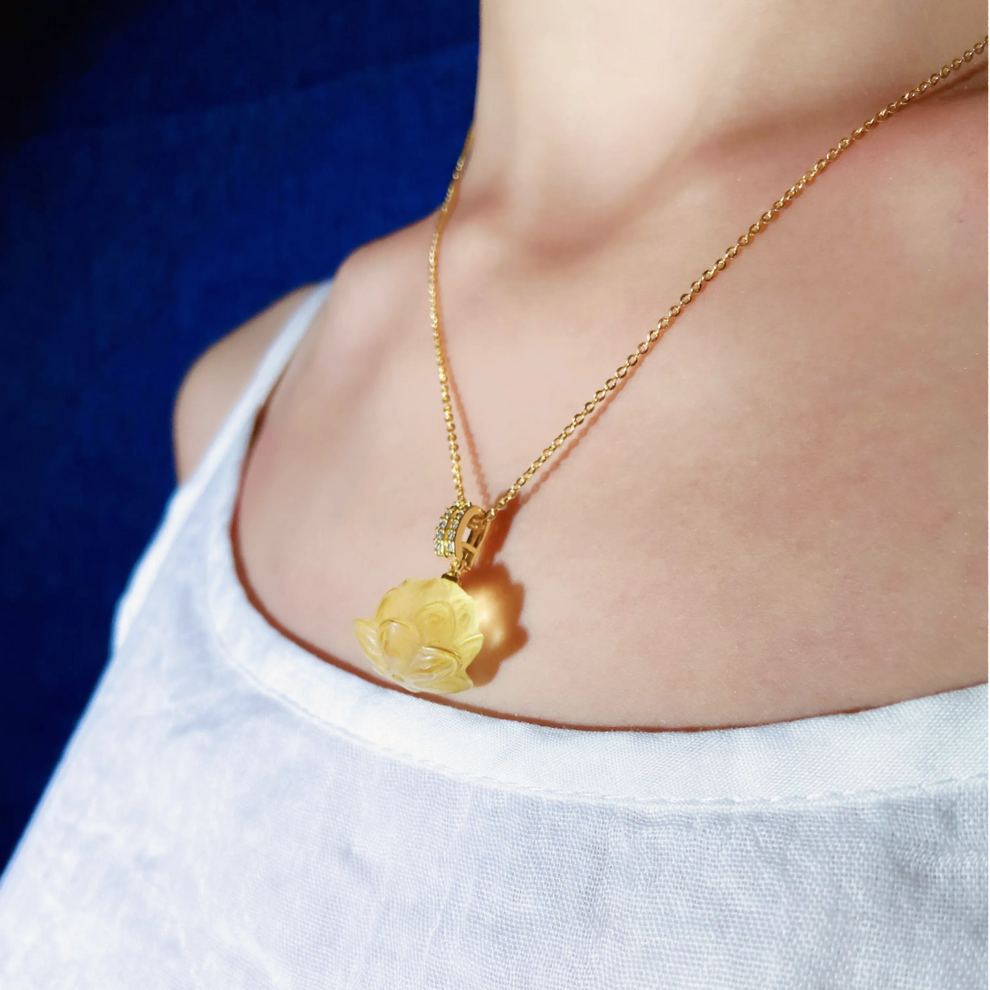 Sirius Star Lotus Pendant Necklace – Hand-Carved Yellow Divine Bead for Spiritual Healing, Energy Protection & Cosmic Enlightenment