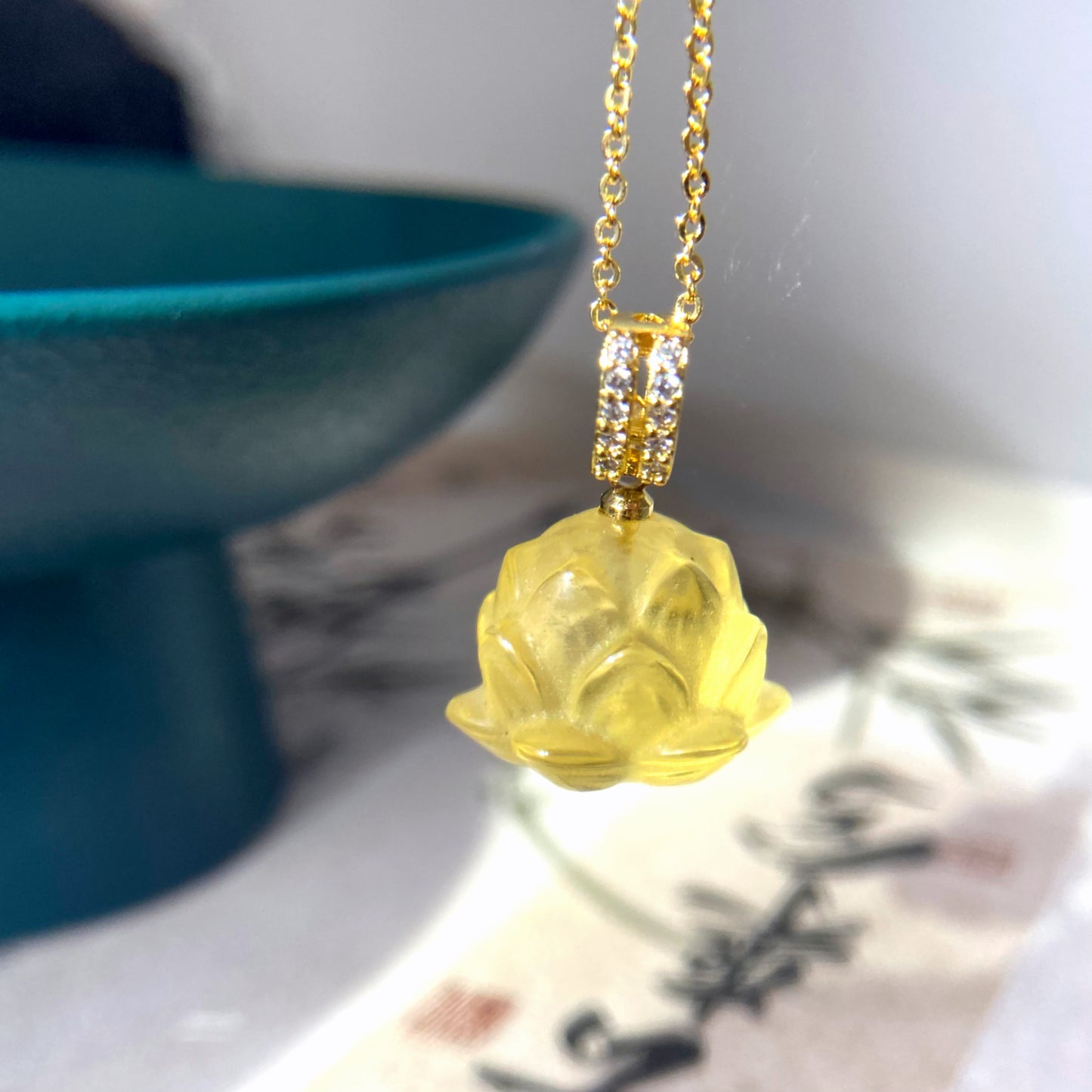 Sirius Star Lotus Pendant Necklace – Hand-Carved Yellow Divine Bead for Spiritual Healing, Energy Protection & Cosmic Enlightenment