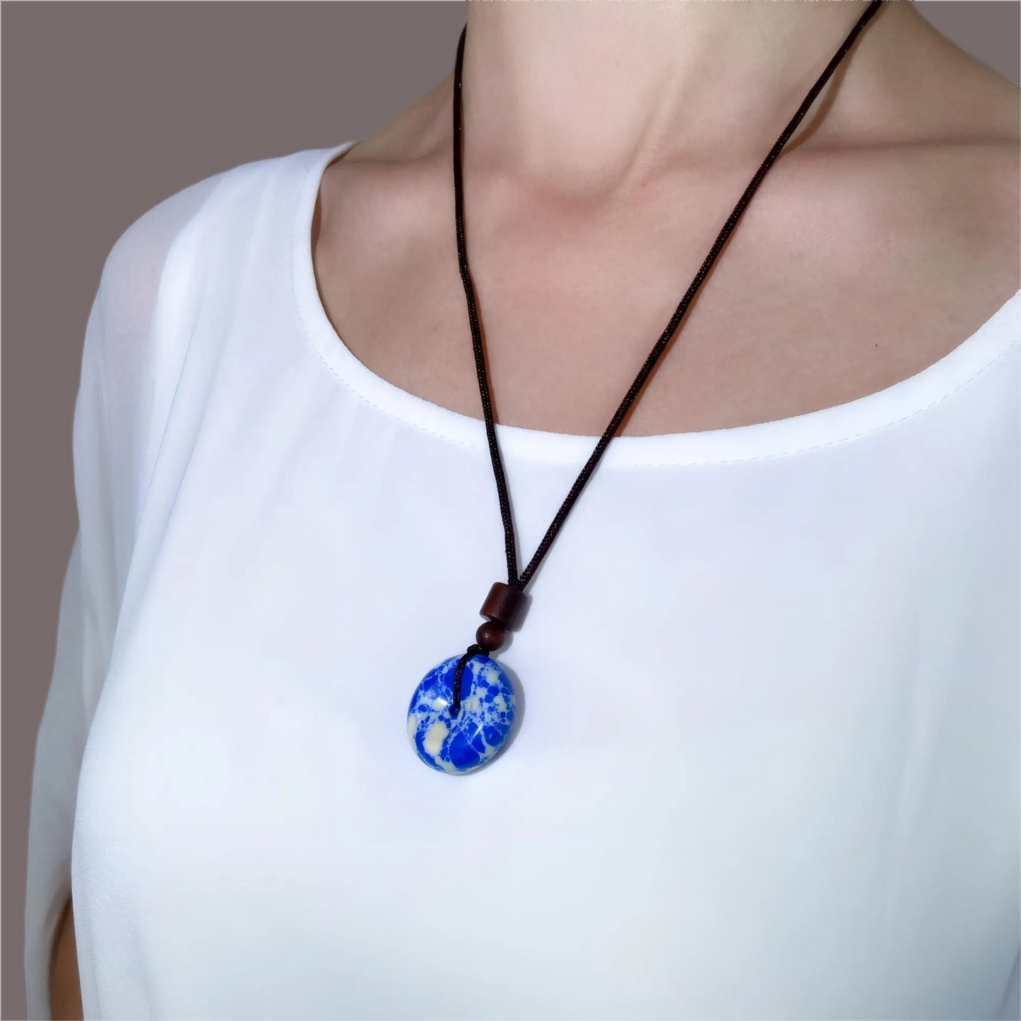 Sodalite Donut Pendant Necklace – Healing Crystal for Inner Peace, Throat Chakra Balance & Spiritual Protection