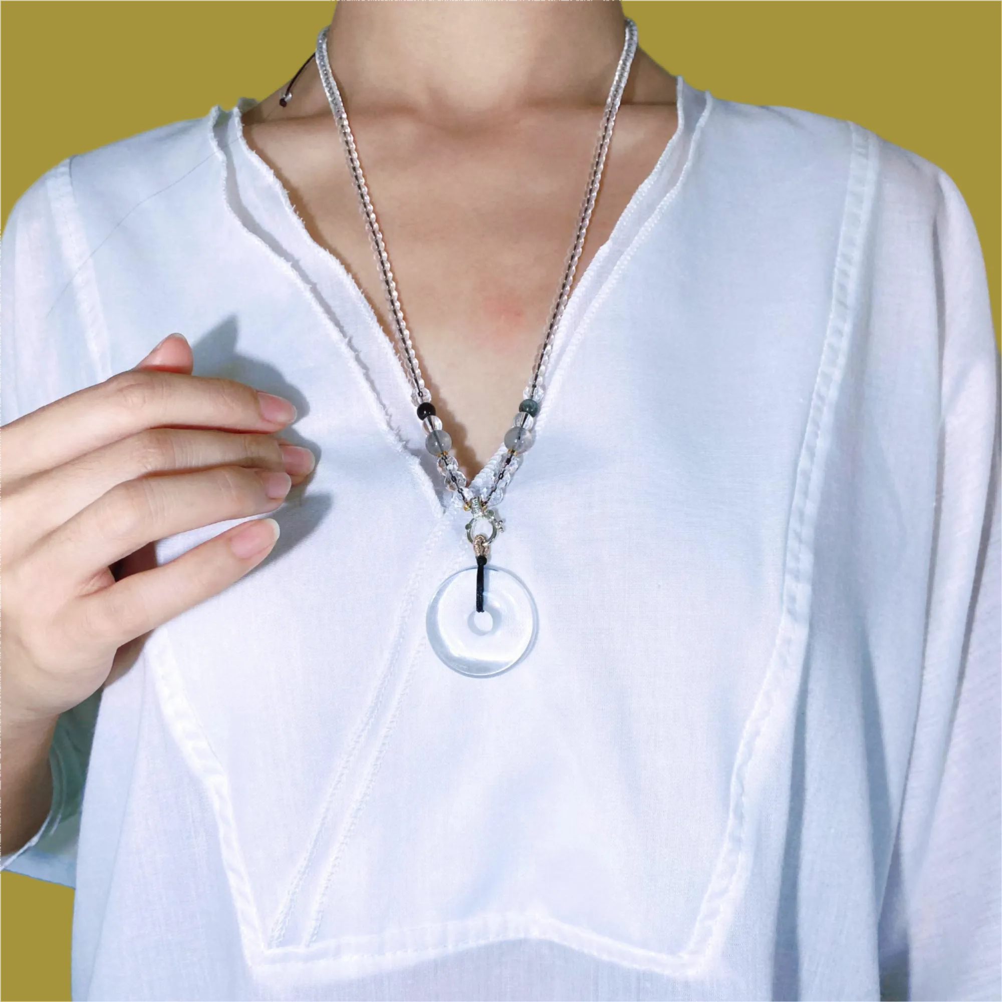White Crystal Necklace – Inner Harmony & Energy