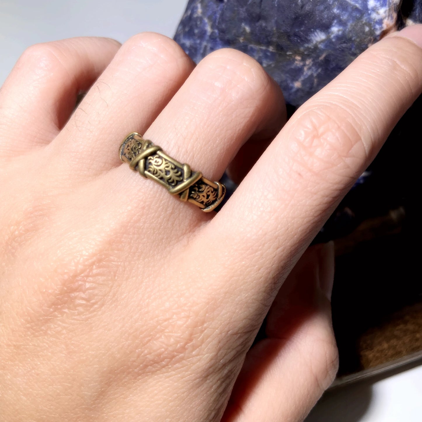 Ancient Golden Vines – Vintage Filigree Protection Ring | Spiritual Energy Talisman for Luck & Balance