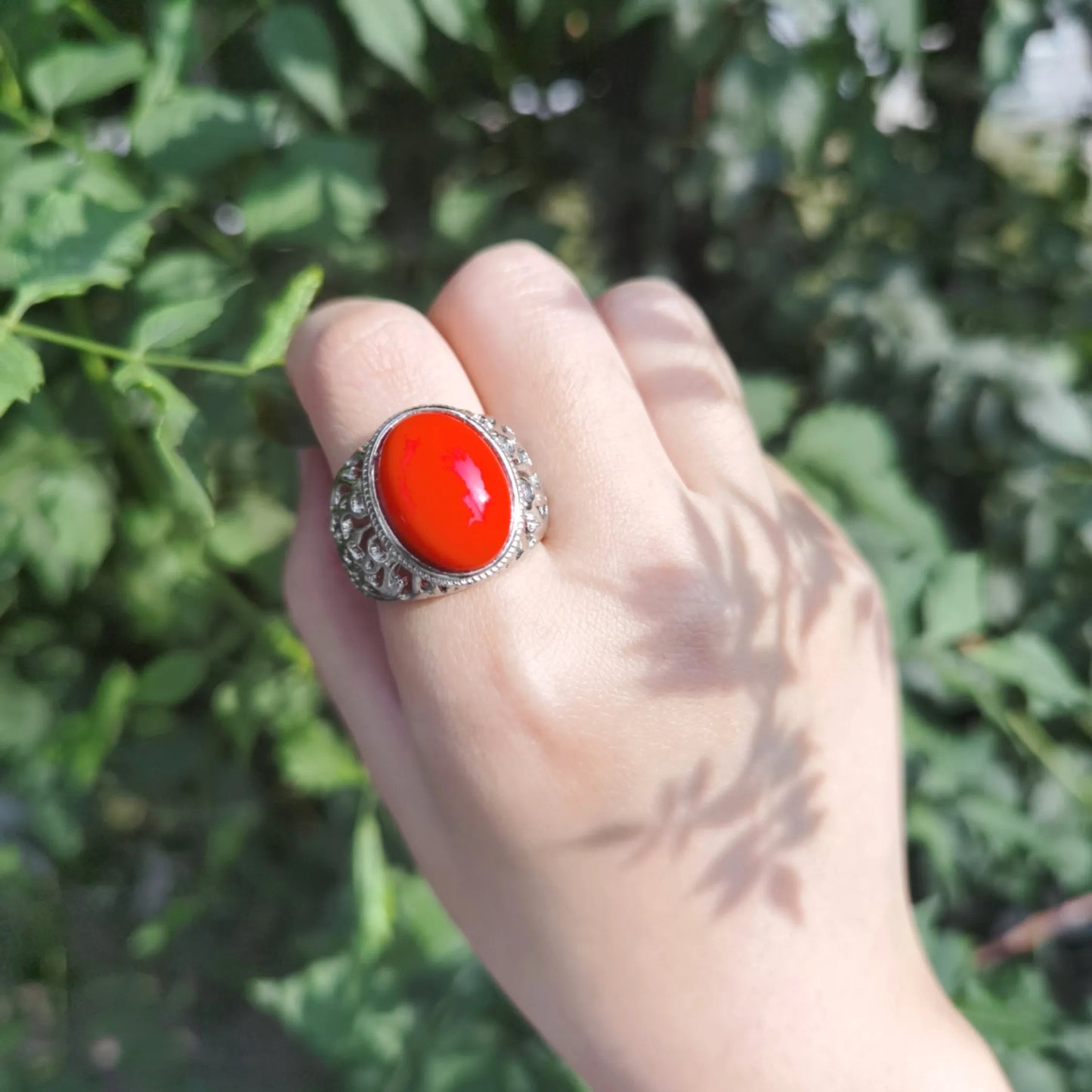 Tibetan Blood Dzi Bead Ring – Handmade Spiritual Protection Amulet for Strength, Luck & Energy Balance